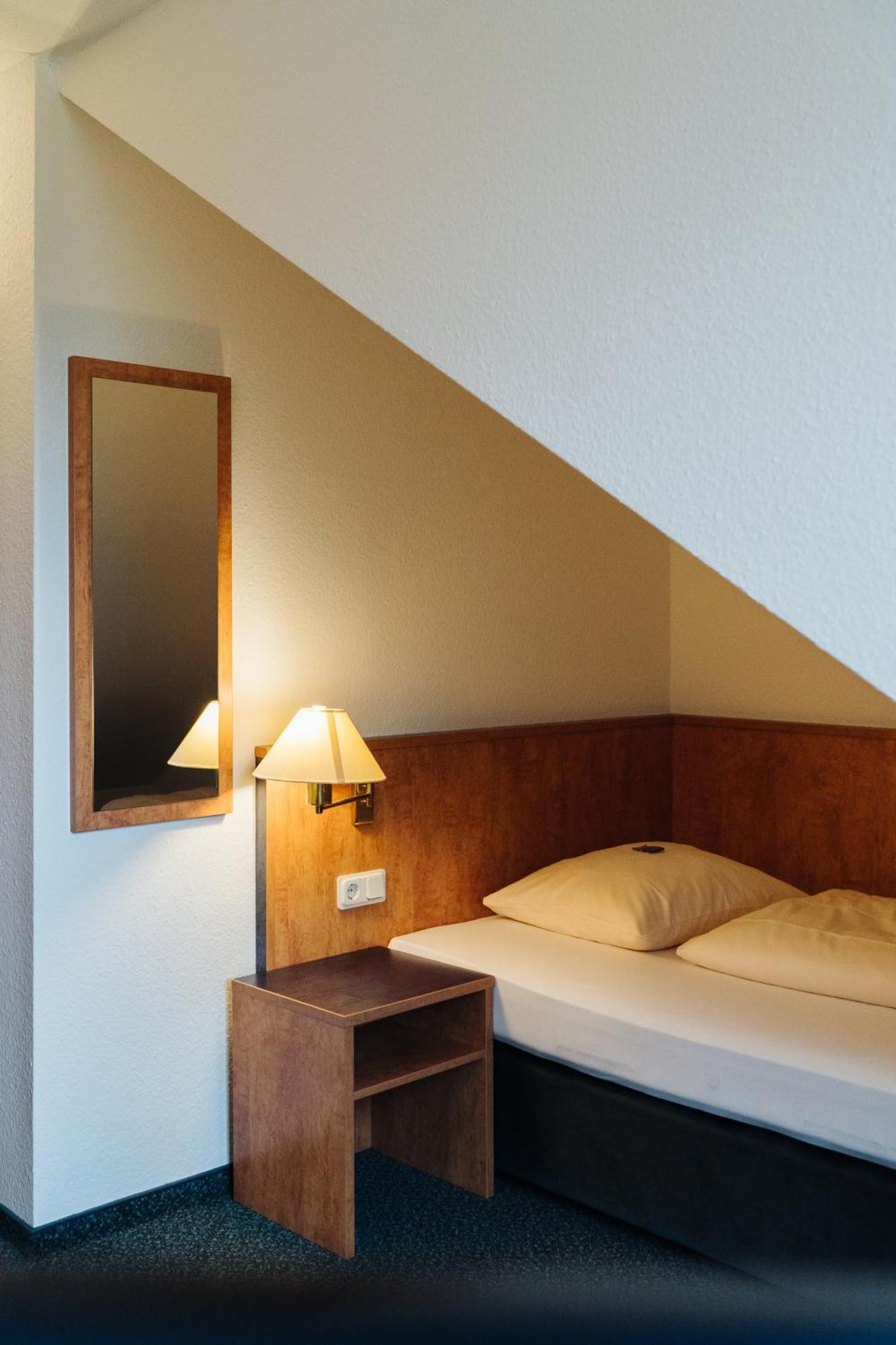 Hotel Stadt Gehrden Gehrden  Eksteriør billede