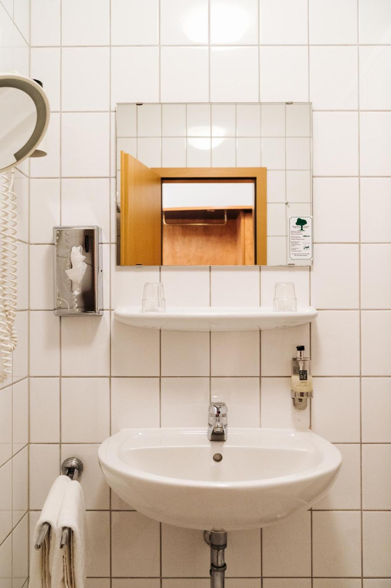 Hotel Stadt Gehrden Gehrden  Eksteriør billede